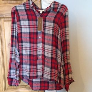 NWT Francesca’s collection flannel❤️💙